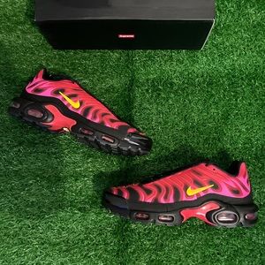 Supreme X Nike air max plus